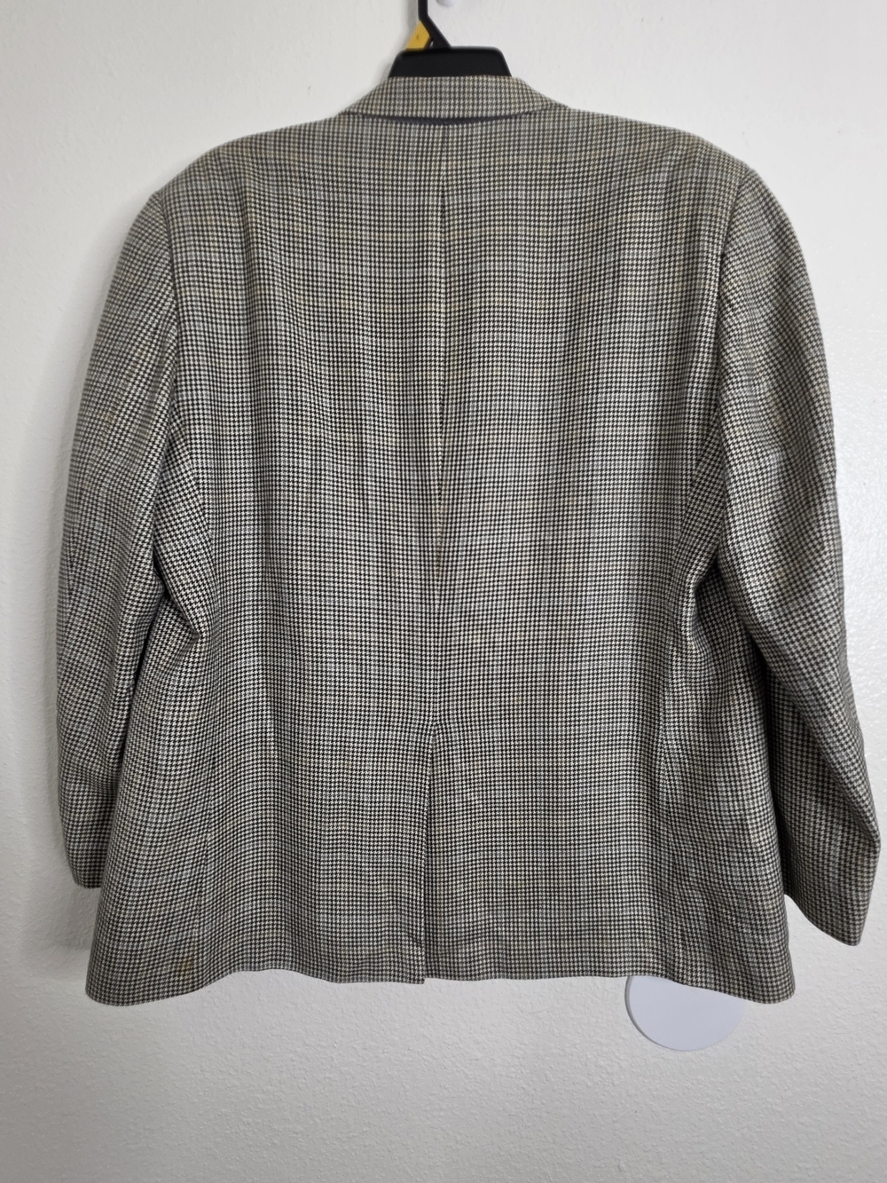 Chaps Men's 46R Silk Blazer Sport Coat Houndstooth Plaid Beige Blue Two Button - Picture 16 of 16
